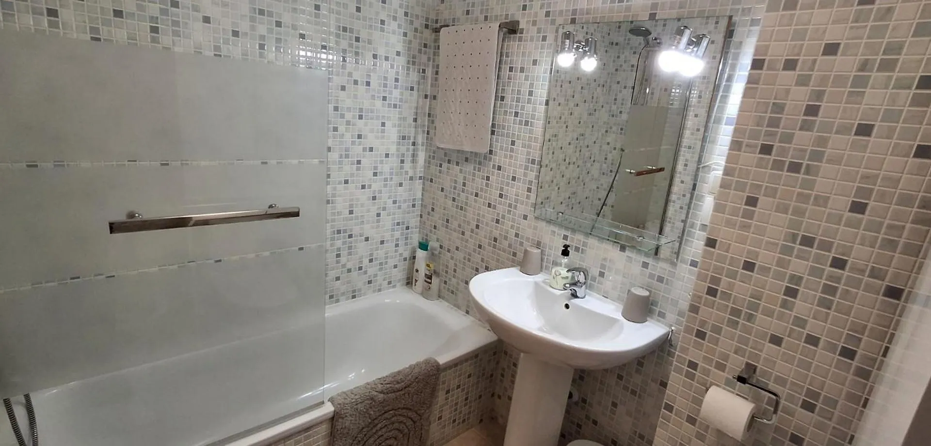 Superb 2 Beds Casares Del Solアパートメント スペイン